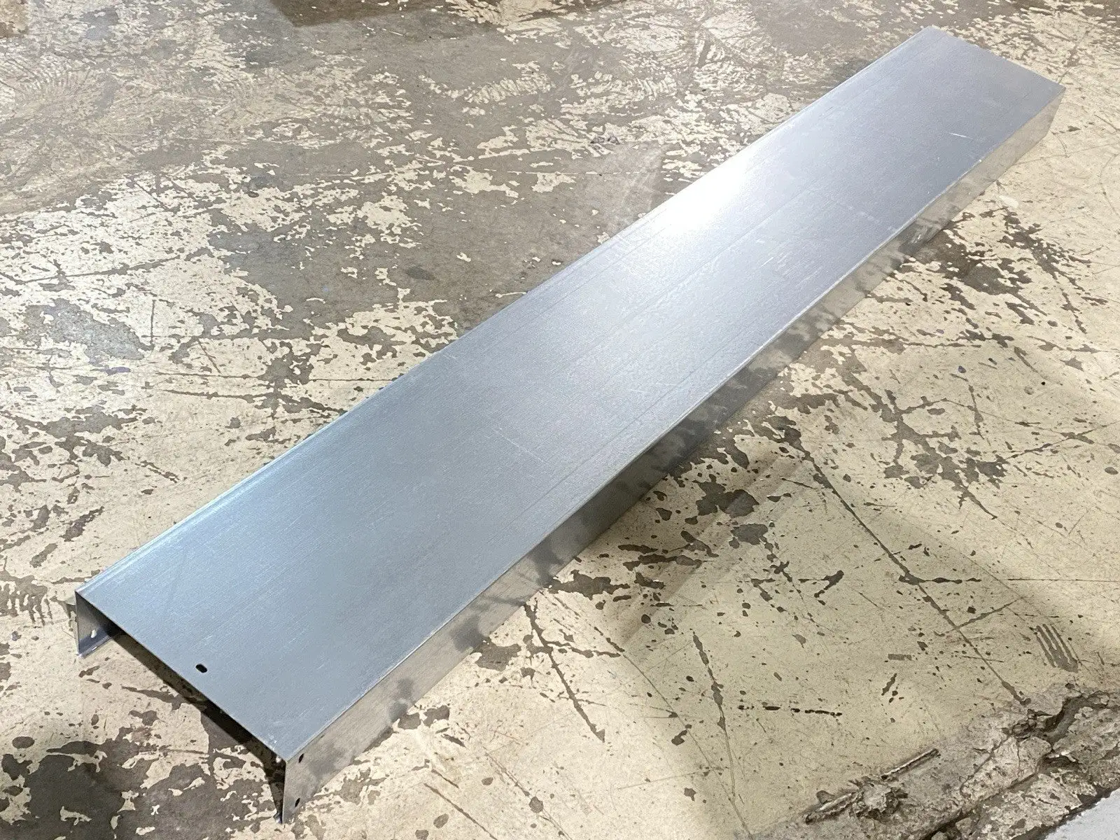 New | in-Stock Niedax Heavy-Duty Straight Cable Tray 110mm x 300mm x 2m Misc Electrical & Power Parts Michigan US | Maverick Industrial Sales #1437047