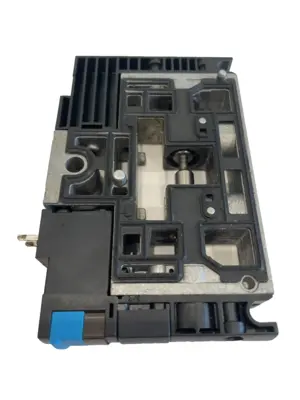 USED FESTO CPV18-M1H-5LS-1/4 SOLENOID VALVE 163190 CPV18M1H5LS14