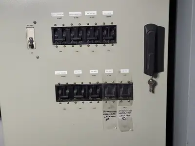 5 kV E-House Genset Control Room PDC w/ 9 x 1200 amp Breaker