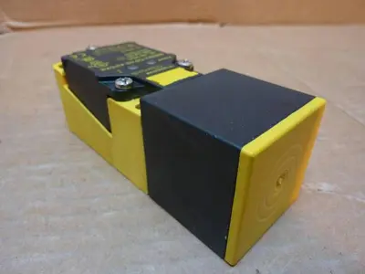 Used TURCK ELEKTRONIK NI25U-CP40-AP6X2 Relays & Switches Michigan US | Ideal Machinery #1318651