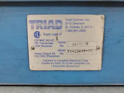 TRIAD TR-12-8K-20 Super Light VI 12W Safety Sensor Receiver, 120VAC. 6E