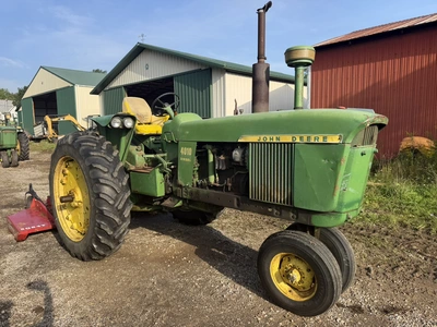 Used JOHN DEERE 4010 TRACTOR Utility Tractors Michigan US | Miedema Asset Management Group #1443322
