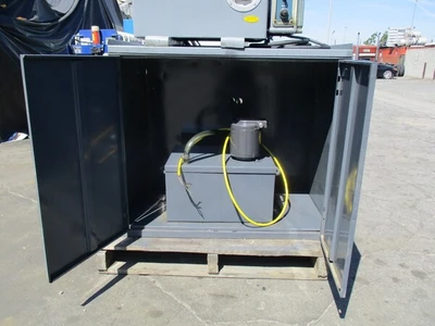 Struers / Discotom Metallurgical Saw with Coolant Pump