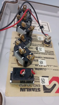 USED Stahlin ELECTRICAL ON/OFF SWITCH ENCLOSURE