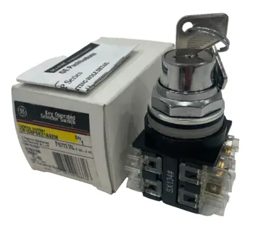 NEW GENERAL ELECTRIC CR104PSK21A92M KEY OPERATOR SELECTOR SWITCH