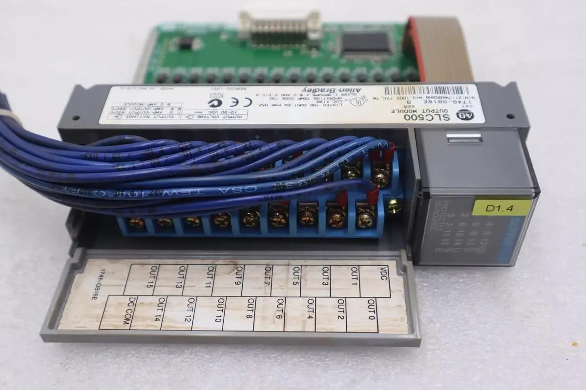 ALLEN BRADLEY SLC 500 AB 1746-OB16E/B OUTPUT MODULE STOCK B-1303