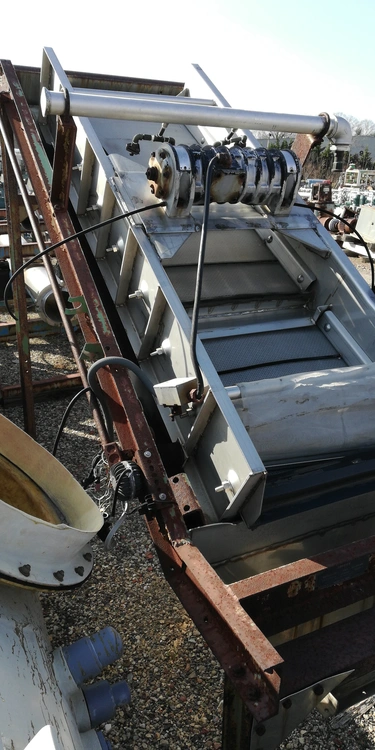 Used DERRICK J24-72W-3 Vibratory Screens New Jersey US | Perry Equipment #145334