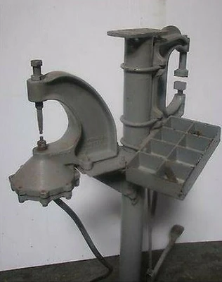 Vintage Air Operated Riveter Model A-3 Rivet Machine Press Punch Antique Nice