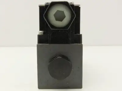 Tokyo Tokimec DG4V-3-2A-M-P7-H-7-54 Directional Control Solenoid Valve 24VDC