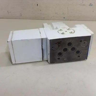 USED MOOG D661-5002