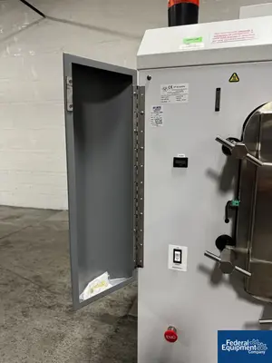 USED SP Scientific 4.6 Sq Ft SP Scientific Freeze Dryer, S/S, Model Lyostar 3