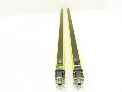 Schmersal SLC440-ER-0570-14-01 Safety Light Curtain Transmitter & Receiver Set