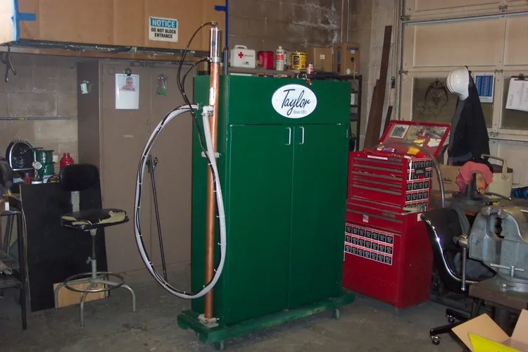 New | in-Stock TAYLOR CLAMPS _UNKNOWN_ Glue Machines | 360 Degree Machinery #822339