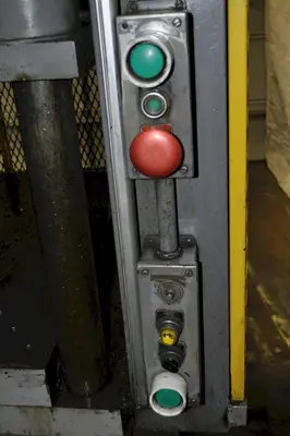 75 TON DAKE 4 POST HYDRAULIC PRESS