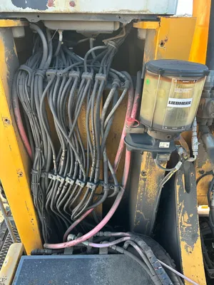2011 LIEBHERR R954BHDW Crawler Excavators | ListingHippo (35)