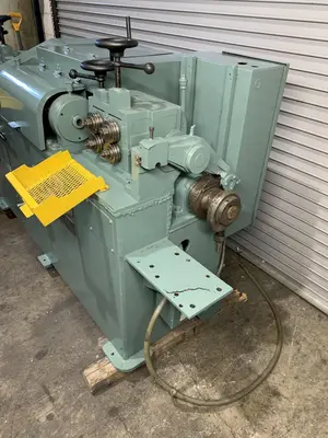 Used SHUSTER 2ABV Wire Straighteners & Cut-Offs Texas US | Universal Metalworking Equipment #1281005