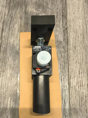 Used PARKER PSB100AV1A5 Pressure Switches South Carolina US | ESS Industrial Equipment Sales #1270032