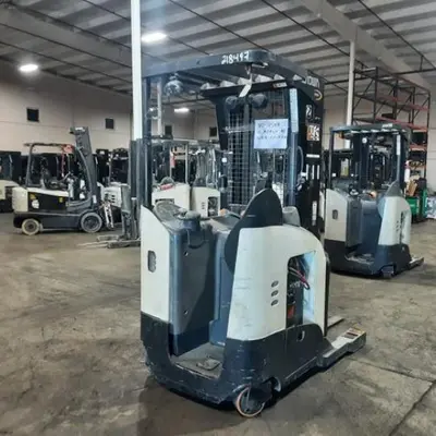 USED 2019 CROWN RR5725-45
