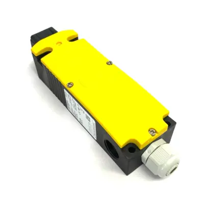 USED SIEMENS SAFETY POSITION SWITCH, MAGNETIC INTERLOCK NO KEY