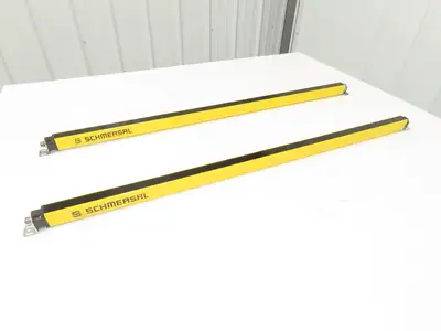 Schmersal SLC440COM-ER-0890-14 Safety Light Curtain Transmitter & Receiver Set