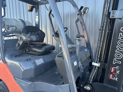 Used TOYOTA 8FGCU25 Misc Forklifts Michigan US | KD Equipment Sales #1550282