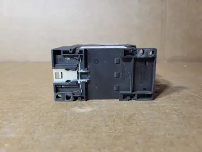 Used SIEMENS 3RT1035-1AK60 Switchgears British Columbia CA | Lenmark #1438439