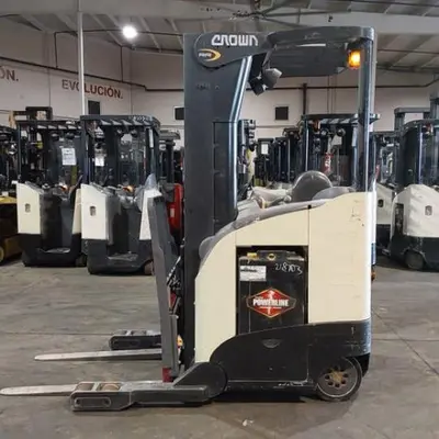 USED 2016 CROWN RR5725-45