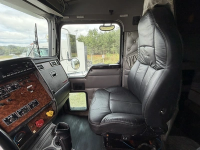 Used 2002 KENWORTH T800 TRUCK TRACTOR Conventional trucks Michigan US | Miedema Asset Management Group #1709451