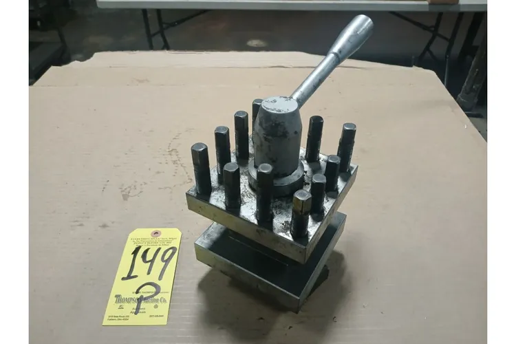 Used _UNKNOWN_ _UNKNOWN_ Tool Posts Ohio US | Thompson Auctioneers #1553925