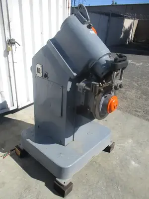 Pullmax Universal Shearing & Forming Machine, quick beveller
