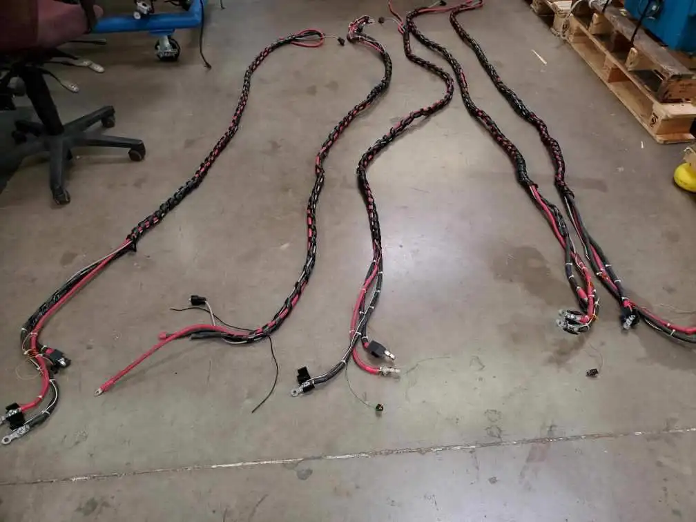 NH RESEARCH ELECTRONIC LOAD POWER CABLES - (EST 9FT) WITH MALE COMMUNICATION