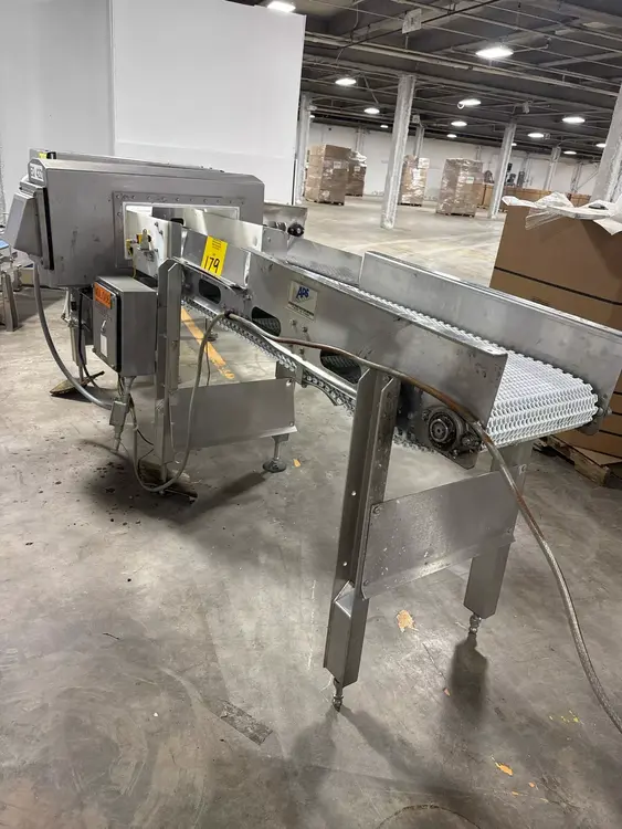 Used SAFELINE Metal Detector Metal Detectors Illinois US | M&M Equipment Corp. #1267167