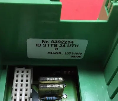 PHOENIX CONTACT IB STTB 24 UTH 8 Nr 9392214. 3A