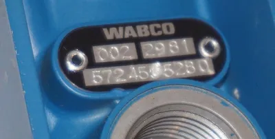 NEW WABCO 002 2981 3 WAY PNEUMATIC VALVE 0022981