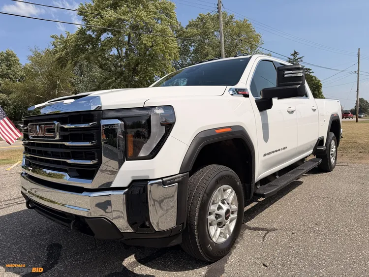 Used 2025 GMC SIERRA HD 2500 Pickup Trucks Michigan US | Miedema Asset Management Group #1410933