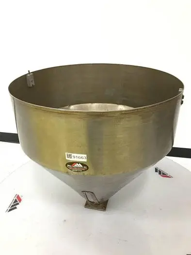 Used METAL FABRICATOR K.K03-11 Hoppers Michigan US | Ideal Machinery #706116