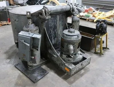 (2) Tolhurst 40" Center-Slung chip wringers.