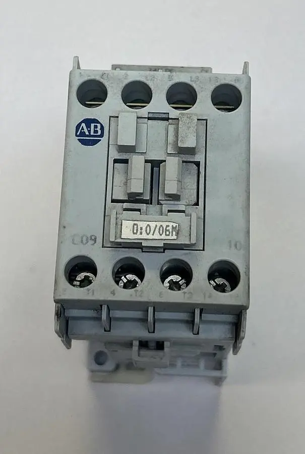 Used ALLEN-BRADLEY 100-C09Z10 PLC Contactors Ohio US | Surplus Asset Holdings #1245077