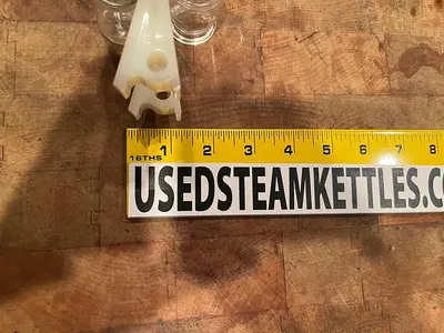 NEW 2025 AMERISCRAPE CURVED FRONT EDGE POLY SCRAPER FINGER @ 3.5" WIDE X 4.5" LONG.