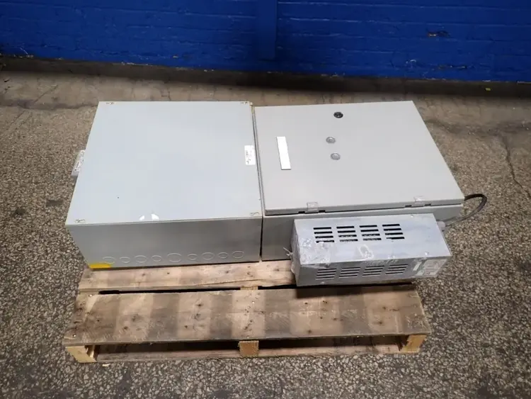 Used _UNKNOWN_ _UNKNOWN_ Electrical Panels Ohio US | HGR 24 #1064946