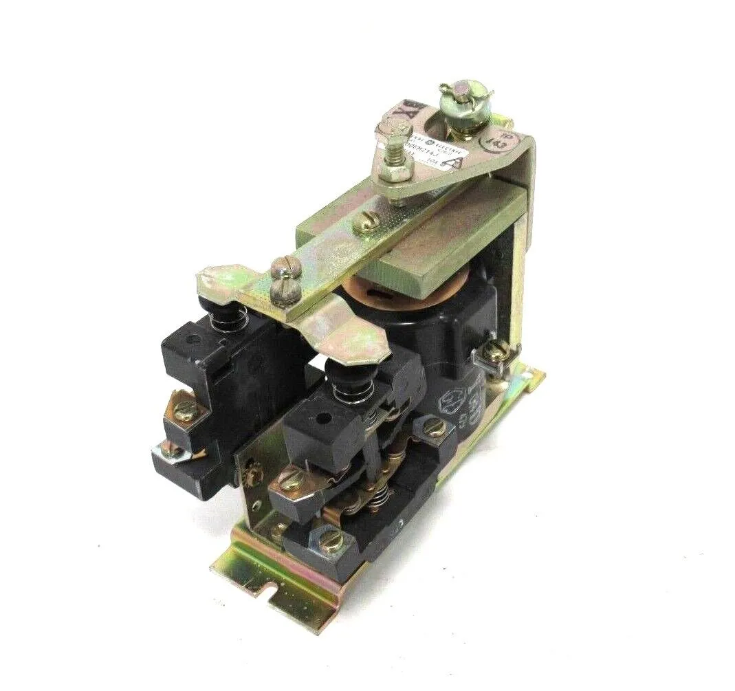 NEW GENERAL ELECTRIC A100EM214J RELAY 600V 10A 22D13G7A 125/160VDC