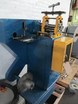 0676-200 Tieche Motorized Multi-Slitter with Additional Slitting Tools