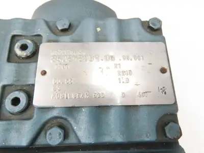 Sew Eurodrive DFT80K4 AC Gearmotor 80:1 Ratio 21rpm 0.75Hp 230/460V