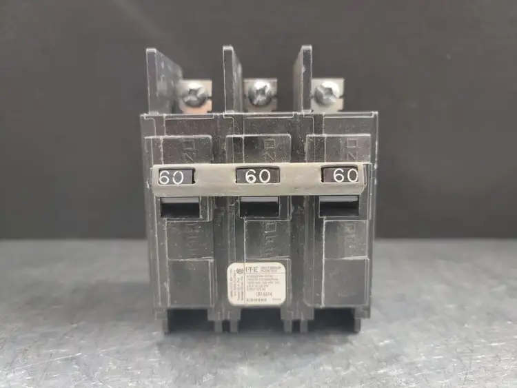 Used SIEMENS BQ360 Switchgears British Columbia CA | Lenmark #243918