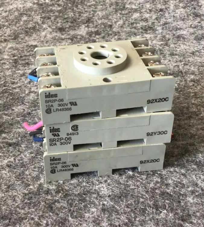 Used IDEC SR2P-06 Relays & Switches California US | Davliegogo LLC #1705431
