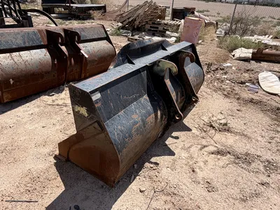 Used _UNKNOWN_ _UNKNOWN_ Multipurpose Buckets Texas US | Miedema Asset Management Group #1312897
