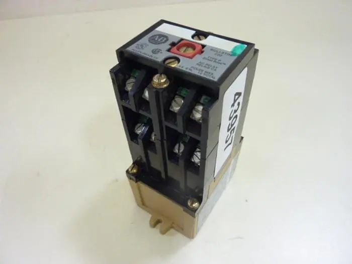 Used ALLEN BRADLEY 700-P400A1 SER B Relays & Switches Michigan US | Ideal Machinery #605499