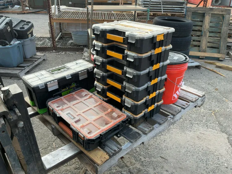 Used _UNKNOWN_ _UNKNOWN_ Tool Box Michigan US | Miedema Asset Management Group #1320267