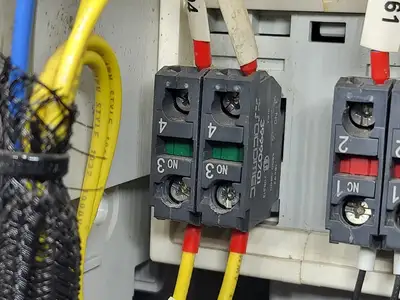 Used 2019 SOCOMEC 60947-3 Switchgears British Columbia CA | Lenmark #1426995