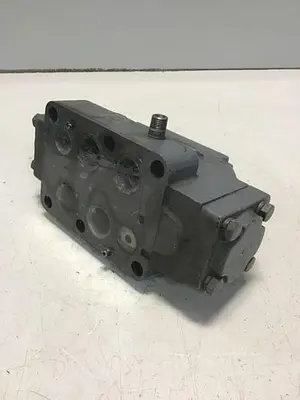 USED VICKERS DG3S4 068C 51